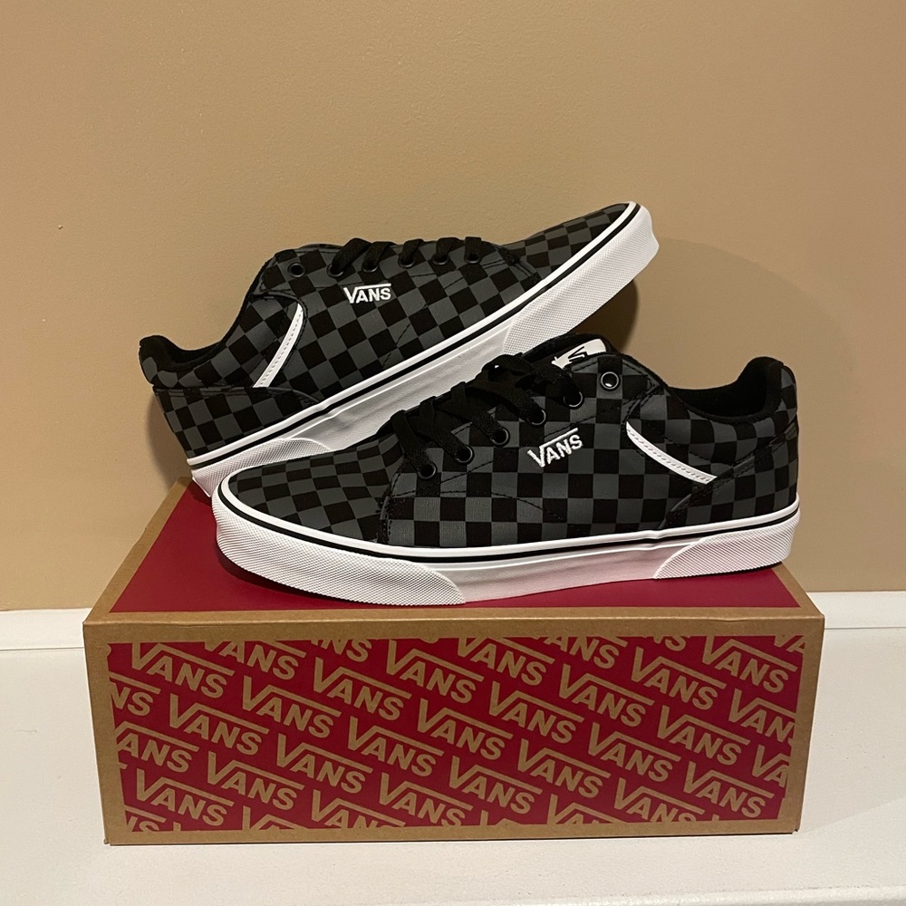 Vans Seldan Men's Black Checkered Sneakers 10.5 NIB